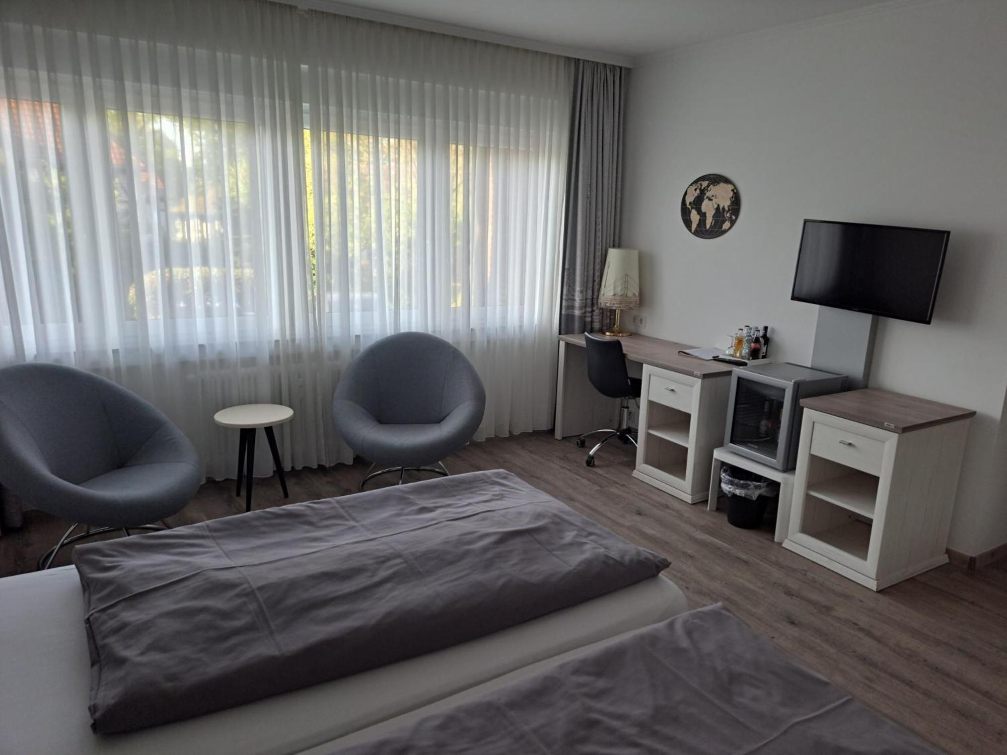 Hotel Angerland Garni Ratingen Exterior photo